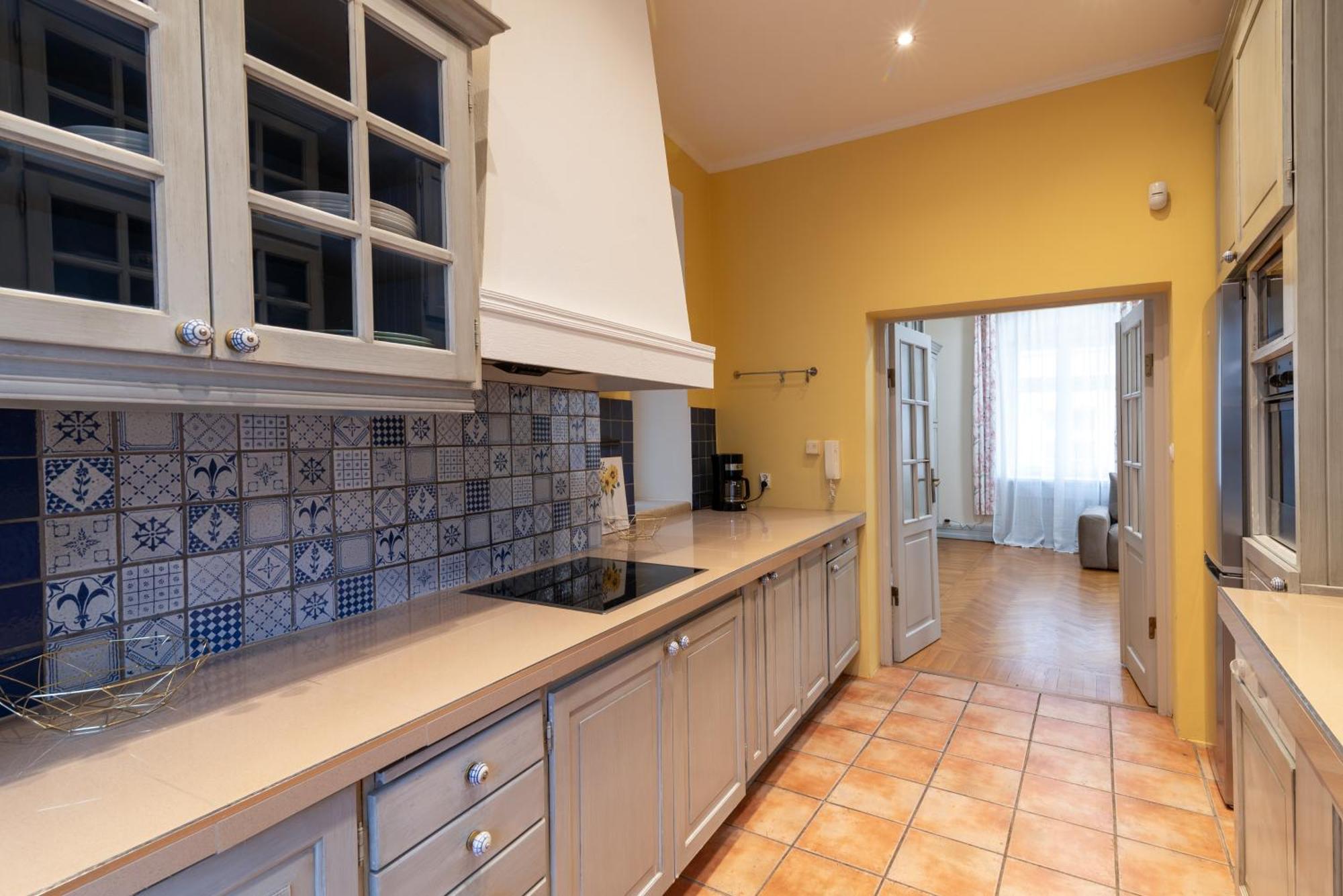 Apartament Kings - *